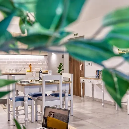 Apartment Modern 2 Bedroom With Parking & Close To The Sea Sliema