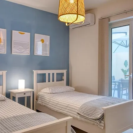 2br Retreat, Parking & Near The Sea 아파트 슬리에마